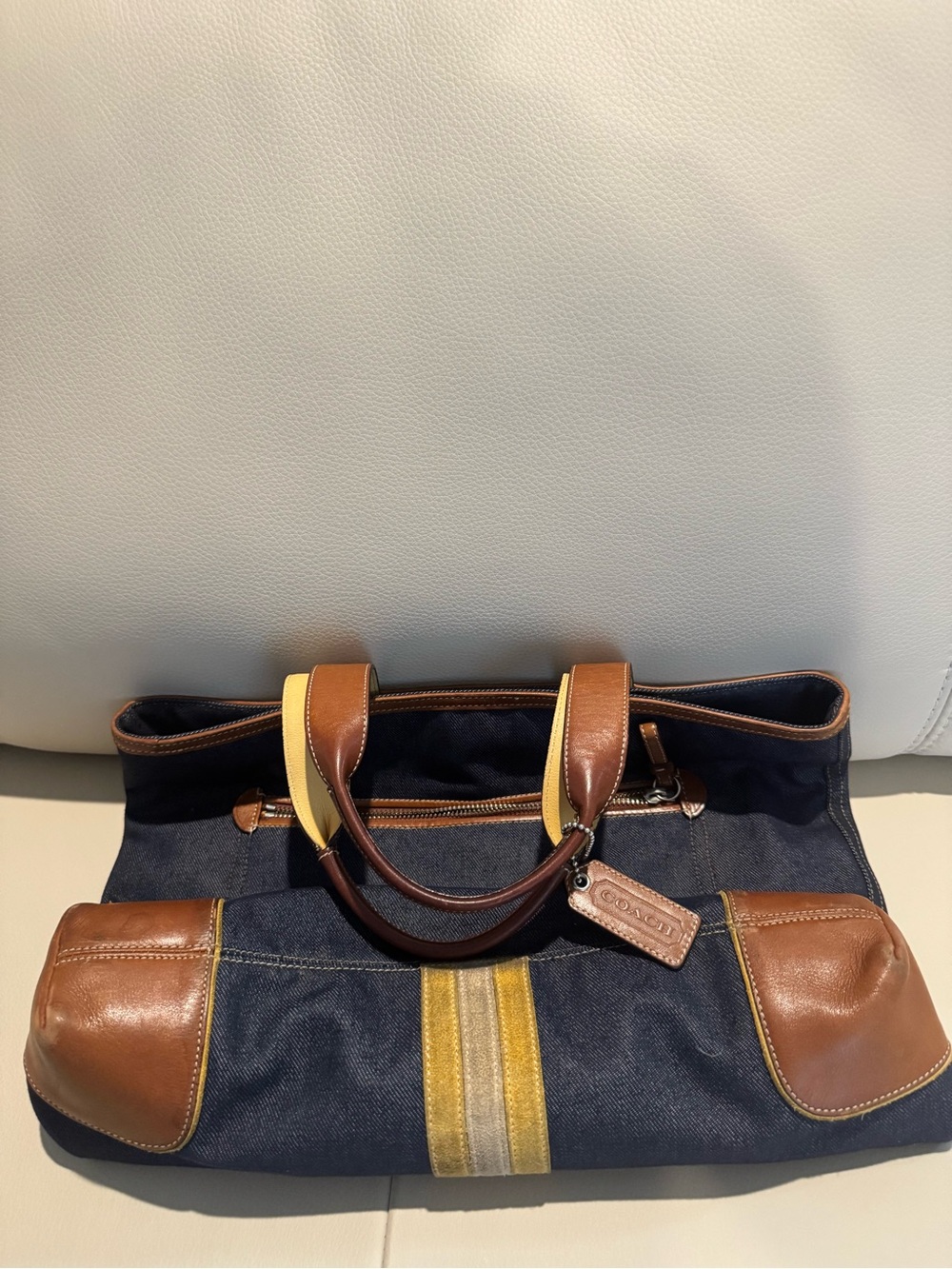 Coach - Picture 6 of 6